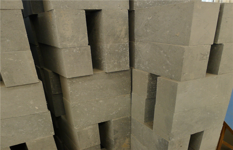 China High Temperature Phosphate High Aluminum Brick Refractory Insulating Firebrick factory