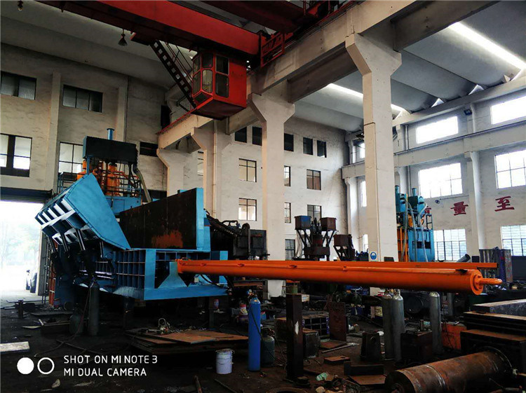 Q91 Heavt Duty Scrap Metal Hydraulic Shear