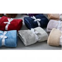 China 100 Polyester Microfiber Soft Flannel Blankets , Warm Plush Throws And Blankets factory