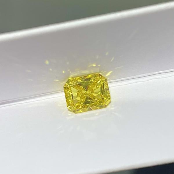 Quality Radiant Cut Synthetic Lab Created Yellow Diamonds 2-2.99 Carat for sale