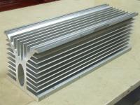 China 6061 Alloy CNC Milling Large Aluminium Extruded Heat Sink 300MM Width factory