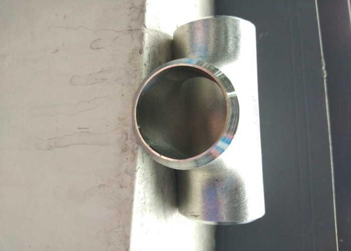 China Chemical / Food Industry Forged Reducing Tee Alloy Steel High Mechanical Strength factory