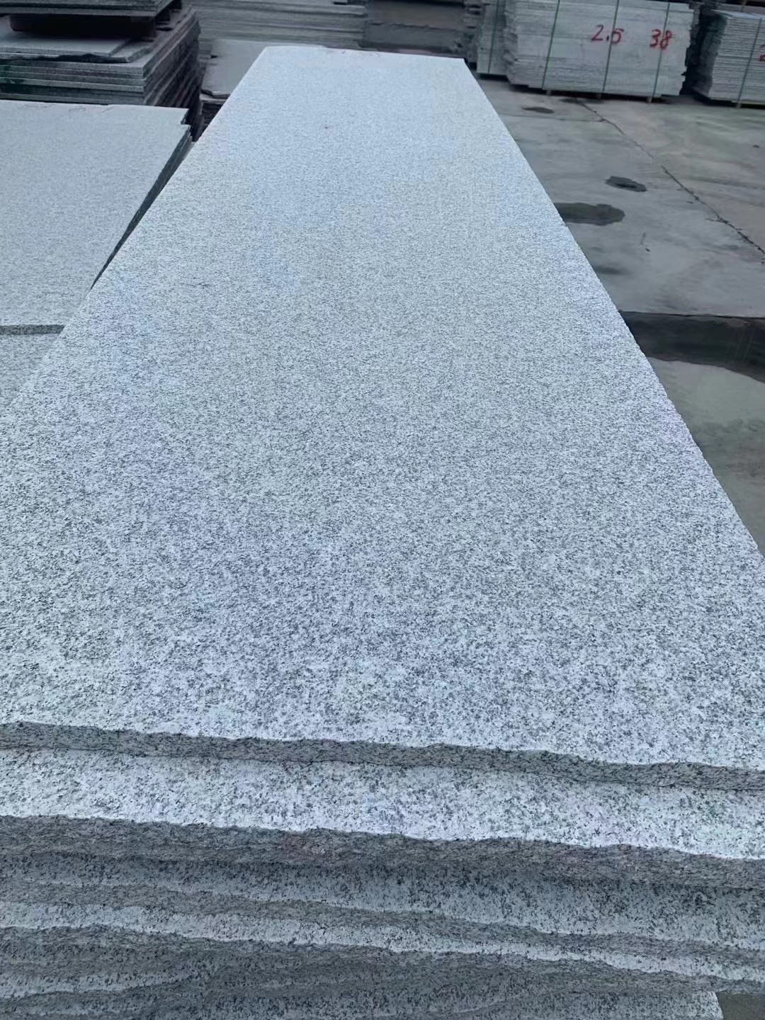 China G603 White Granite Countertop Slab Customized Thickness For Building Projects factory