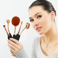 China Beauty Toothbrush Looking Makeup Brushes Rose Gold Face Makeup Brush Set factory