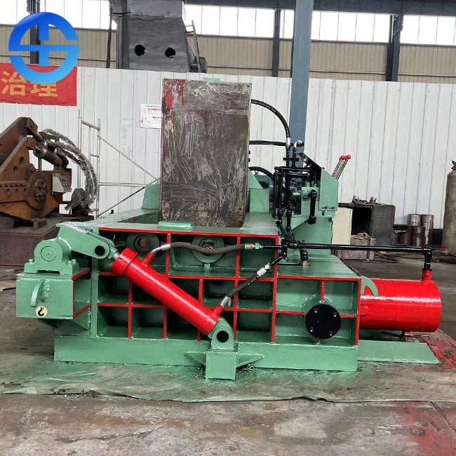 China 12-16 Ton / Day Metal Baler Machine 250*600mm Bale Size factory