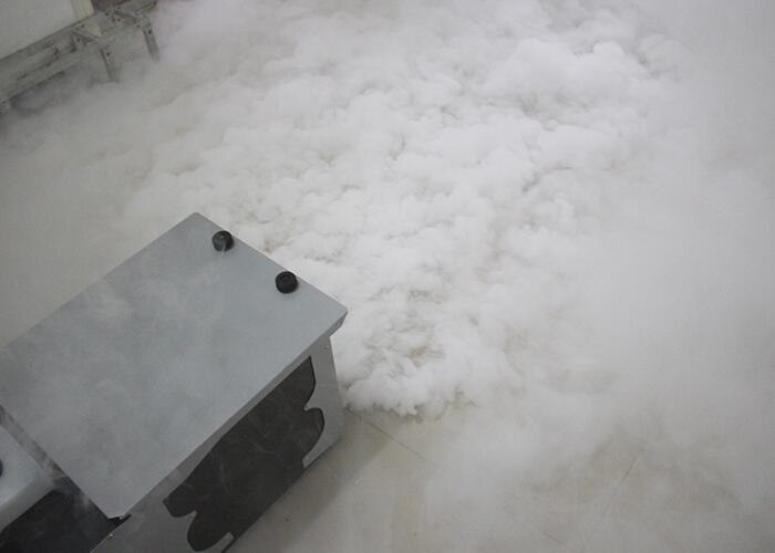 China 3000W Stage Smoke Machine Dry Ice Stage Effects Low Lying Ground DMX DJ Stage Fogger factory