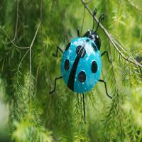 China Metal Garden Ornaments Metal Crafts Blue Ladybug Tree Decoration factory