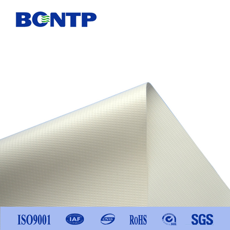 China 13oz 440gsm PVC Flex Material White Polyester Digital Printing Fabric factory