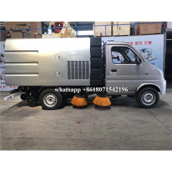 Quality Small Size Mechanical Sweeper Truck 2600mm Wheelbase For City Sanitation for sale