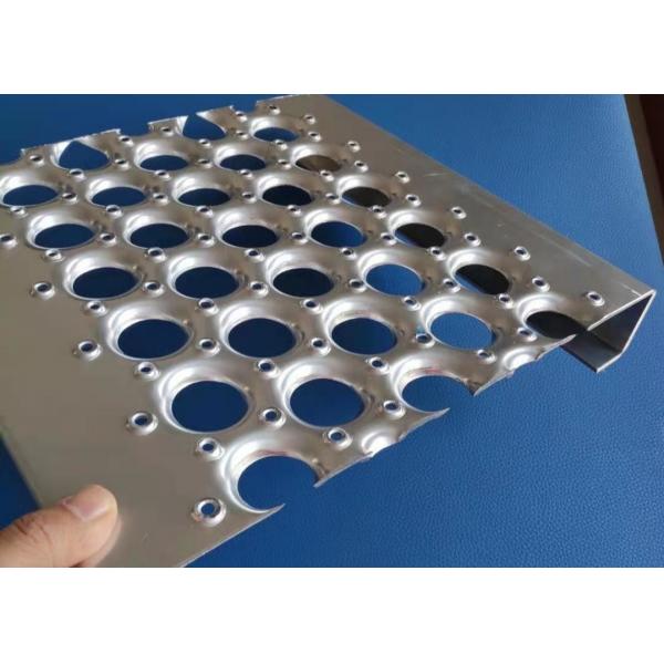 Quality Anti Slip Rooftop Perf O Grip Safety Grating 0.5m 0.55m 0.6m Width for sale