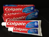 China Colgate White Color Teeth Whitening Toothpaste 50ml, 125ml maximum cavity protection factory
