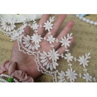 China Embroidered Alibaba China Wholesale Embroidered Chemical White flower Lace Fabric trimming for dress sale factory
