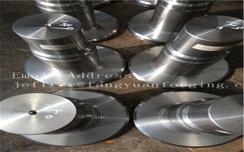 China 18CrNiMo7-6 8822H 4140 4330 Alloy Steel Open Die Forged Shaft Heat Treatment And Machined factory