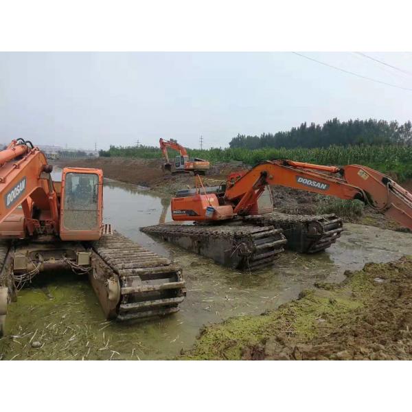 Quality Durable Amphibious Pontoon Upper Excavator Hydraulic Components With Track Chains for sale