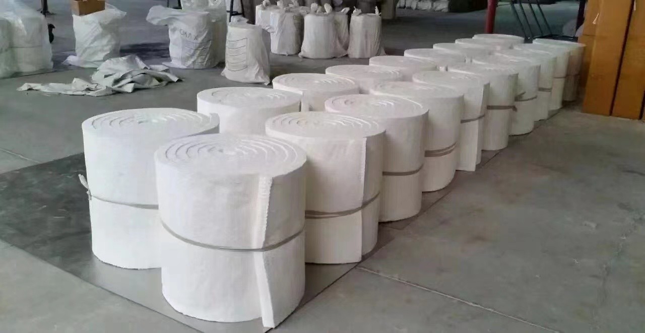 China 97% Al2O3+SiO2 Ceramic Fibre Blanket High Alumina Fiber Blanket factory
