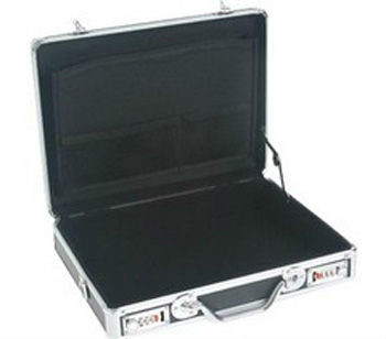 China Smooth Commercial Office Aluminum Attache Briefcase With With Custom Lining factory