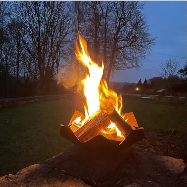 Quality Unique Garden Decoration Warming Firewood Corten Steel Outdoor Fire Pit Heater for sale