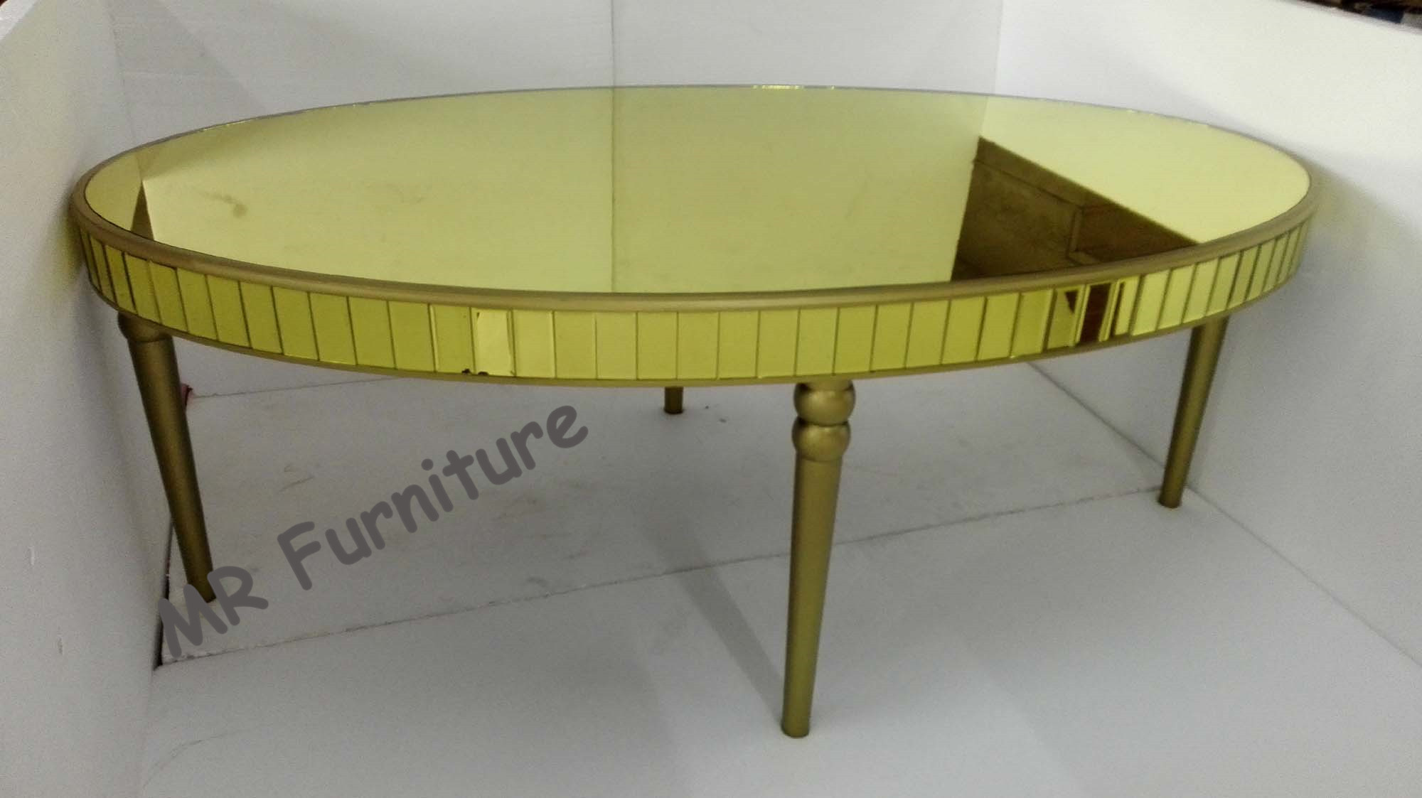 China Oval Glass Top Tables For Kitchen , Deluxe Glass Dining Table With Wooden Legs factory