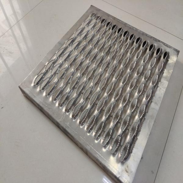 Quality Square Stair Tread Non Slip Metal Grating For Industrial Use for sale