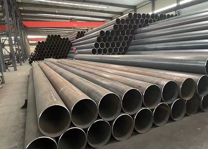 China API Certified Electric Resistance Welded Steel Pipe with Wall Thickness 1.8mm-22.2mm factory