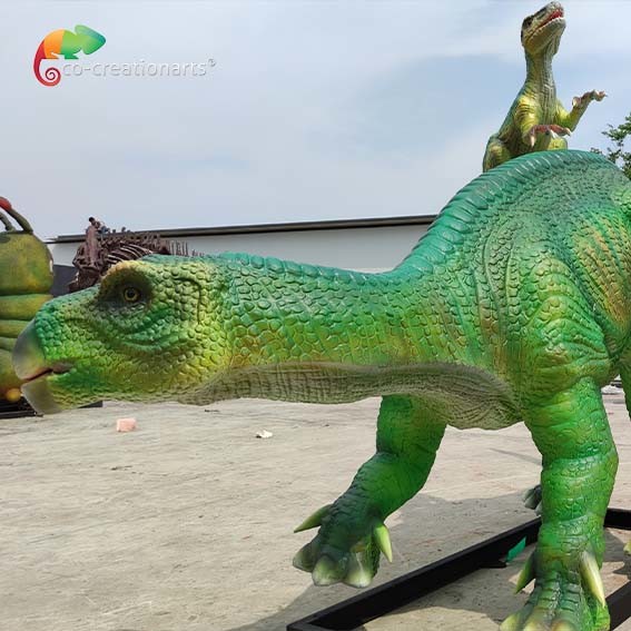 Quality Realistic Life Size Animatronic Dinosaurs Iguanodon Model Weather Resistance for sale