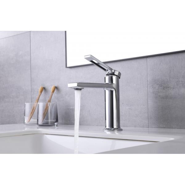 Quality Sanitary Ware Hot And Cold Basin Mixer Shiny Chrome Brass Finish for sale