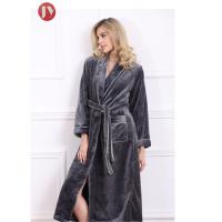 China Soft Plush Long Fleece Bathrobe , Warm Thick Kimono Robes For Womens 330 Gsm Home factory