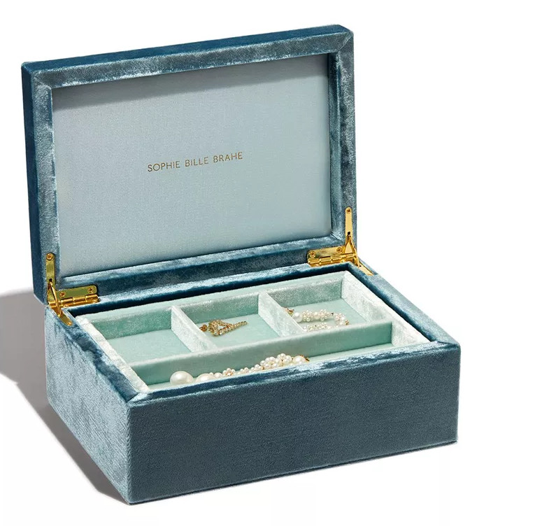 China Velvet Jewelry Packaging Box Wooden Luxury Jewelry Trinket Box BSCI factory
