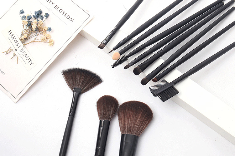 China Blush Contour Cosmetics 12pc Synthetic Makeup Brush Set for sale