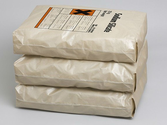China 300-700mm HDPE Laminated Kraft Paper Bags 25KG Cement factory