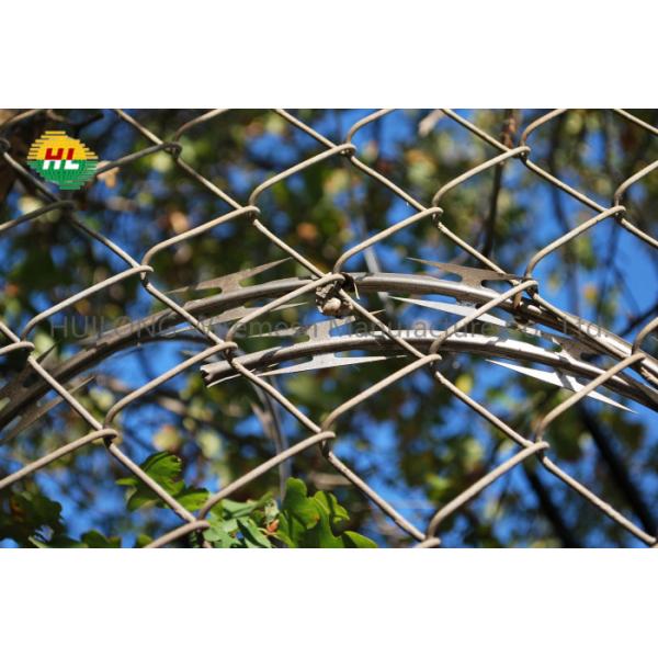 Quality 2.5mm Galvanized Razor Barbed Wire for sale