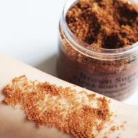 China ODM Bodycare Cosmetics Natural Exfoliating Whitening Organic Brown Sugar Salt Body Scrubs factory