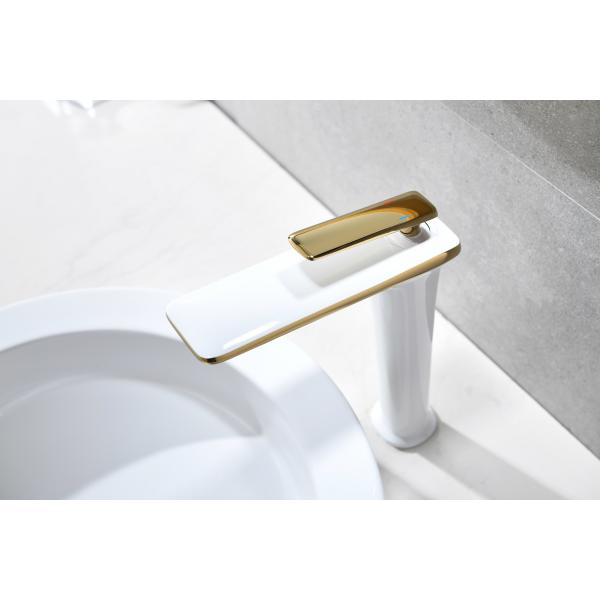 Quality 35mm Ceramic Cartridge Bathroom Basin Faucets , Solid Brass Single Hole Faucet for sale
