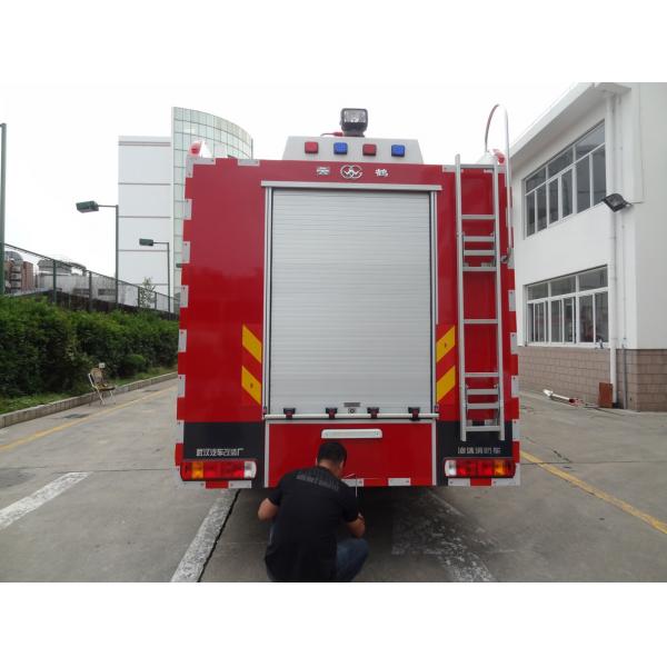 Quality HOWO 6x4 Fire Rescue Vehicle , Large Fire Truck 15000L With Water Foam for sale