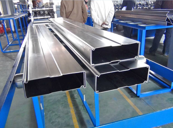 Quality Galvanized Steel Box Beam Rack Roll Forming Machine 8-10m / Min With 15 Stations for sale