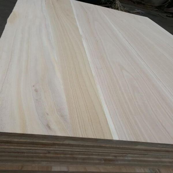 Quality Lightweight 2x4 Wood Panel Poplar Pine Paulownia Wood Lumber 3mm-50mm for sale