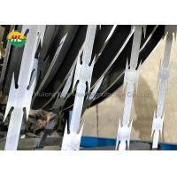 Quality Military Grade CBT65 Razor Barb Wire Fencing Length Of Barbed Wire Per Roll for sale