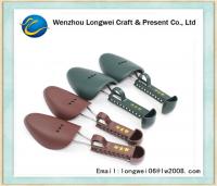China Plastic high heel adjustable shoe stretcher factory