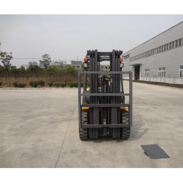 Quality Japanese Engine Diesel Forklifts Road Construction Machinery With Automatic Transmission for sale