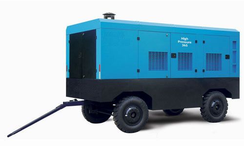 China Towable Diesel Screw Compressor 610Cfm 190Psi For Drilling Rig DTH Hammer for sale