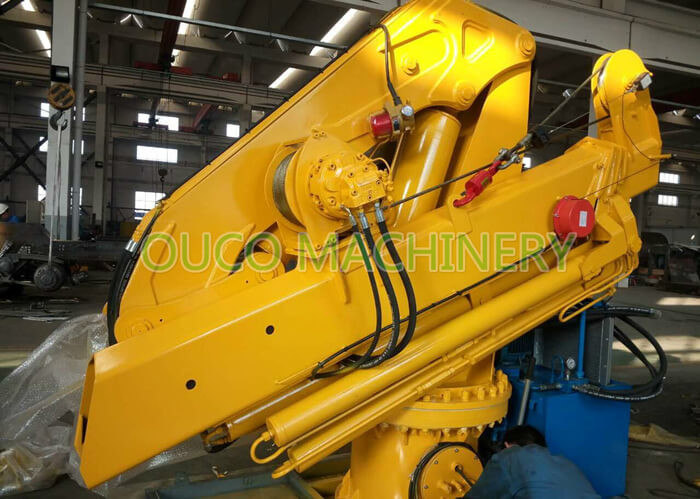 China Compact Design Offshore Folding Boom Crane 1.5T 15M With CCS ABS BV Certificate factory