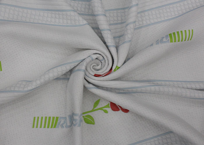 China 400g/M3 Jacquard Mattress Fabric 100% Polyester Mattress Latex Pillow Cloth factory