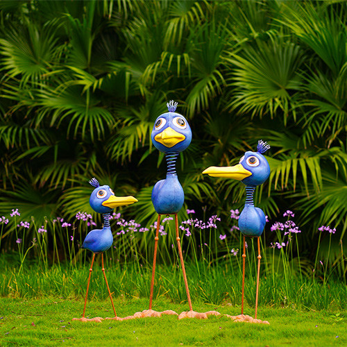 Quality Outdoor Metal Garden Ornaments Metal Big Blue Bird Customized for sale
