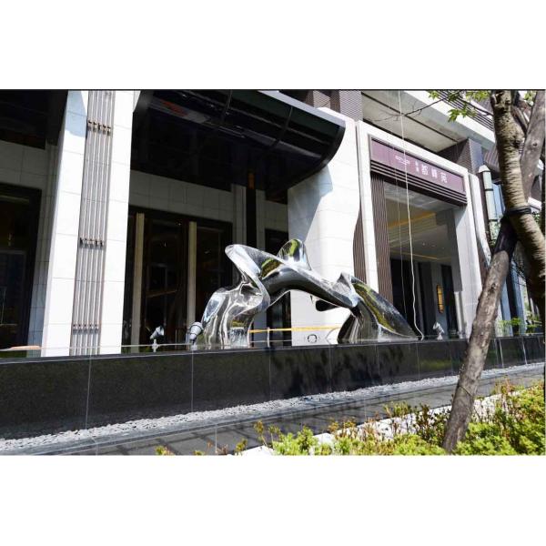 Quality Polished Mirror Stainless Steel Outdoor Sculpture For Public Decoration for sale