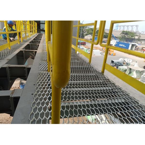 Quality Walkway Steps Galvanized Expanded Metal 4x8 Sheet 4.5mm 5.0mm For Trailer for sale