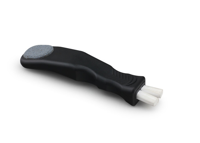 China Black Portable Skate Sharpener For Ice Hockey , Handheld Sweet Stick Blade Edge Enhancer factory