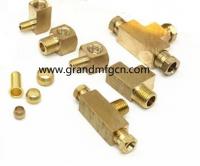 China Custom Brass CNC Machined parts brass elbow connector fittings malexfemale NPT BSP Metric thread factory