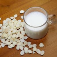 China Unsweetened Almond Milk Oat Milk Vanilla High Calcium Milk  Plant Drink factory
