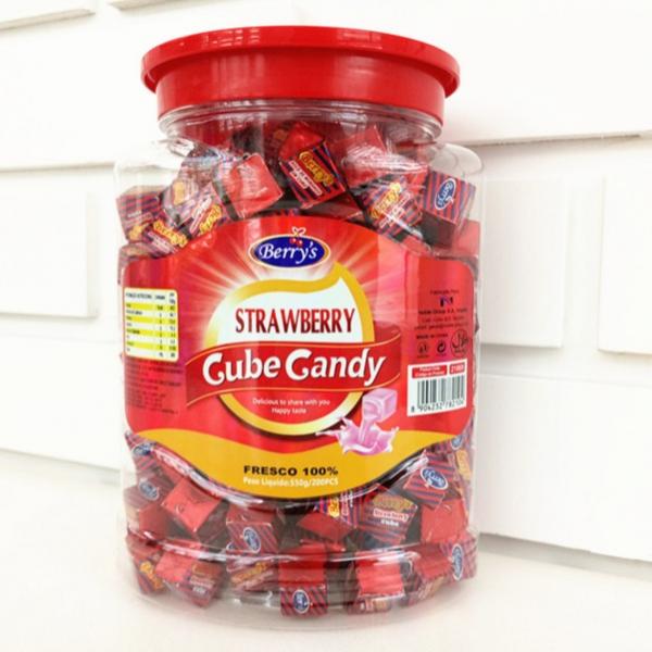 Quality 2.75g Strawberry Flavor Compressed Cube Candy In Jars Good price good quality for sale