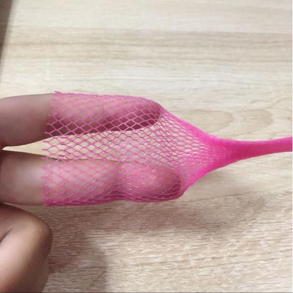 Quality White Extruded Rose Protective Netting Sleeve PE Protective Mesh Net for Rose for sale